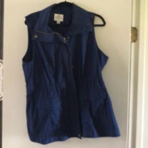 Navy cargo vest